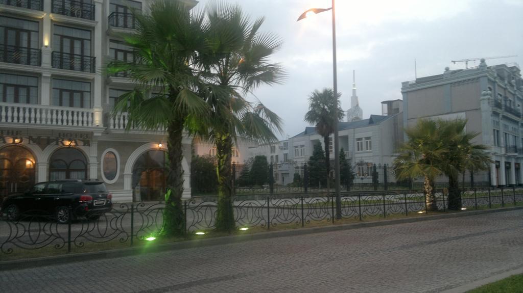 Nini'S Apartments Batumi Luaran gambar